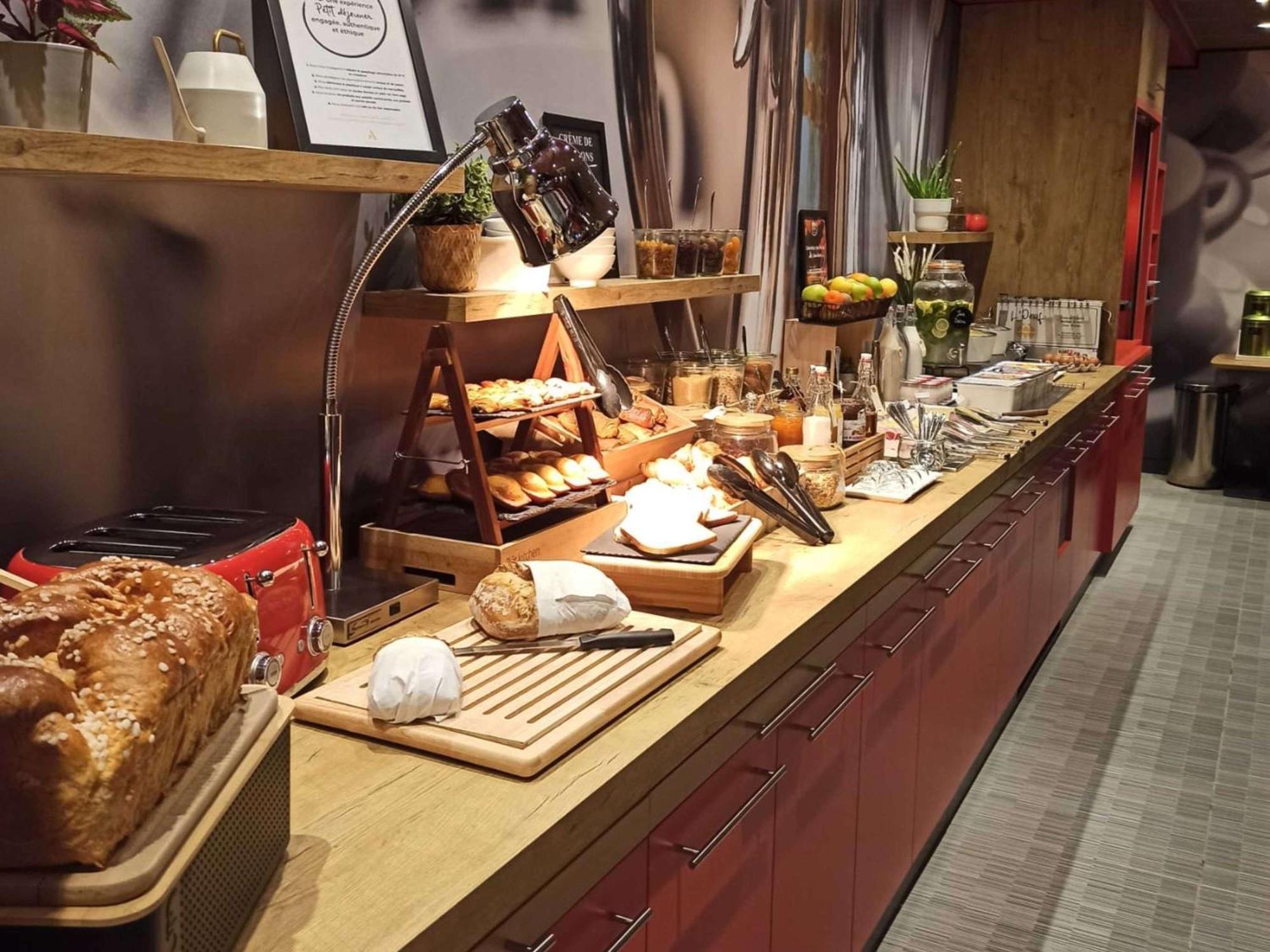 Ibis Toulon La Seyne Sur Mer Εξωτερικό φωτογραφία